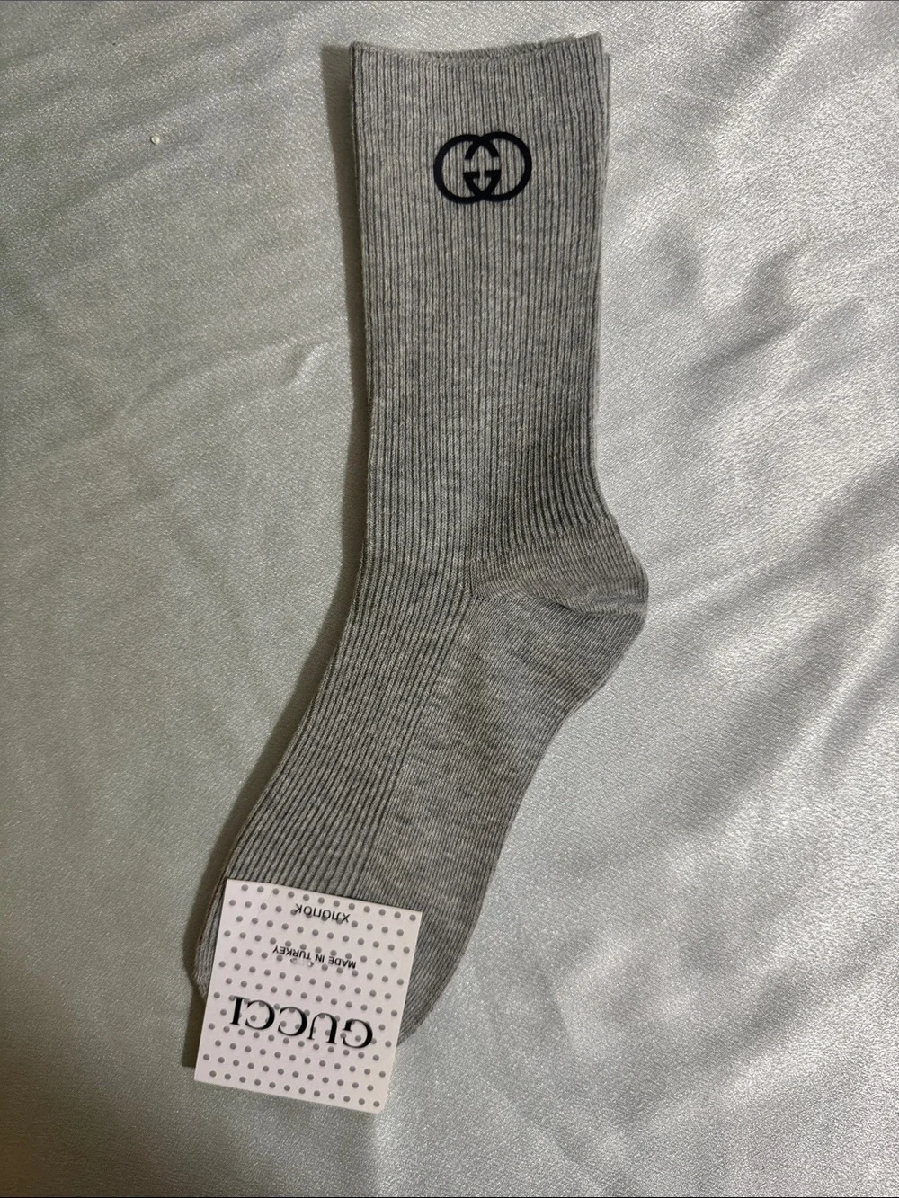 New! Gucci Light Gray Ribbed Crew Socks with Black Logo